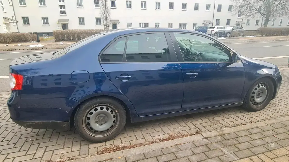 Gebraucht VW Jetta 116 PS (85 kW) 2009 Limousine