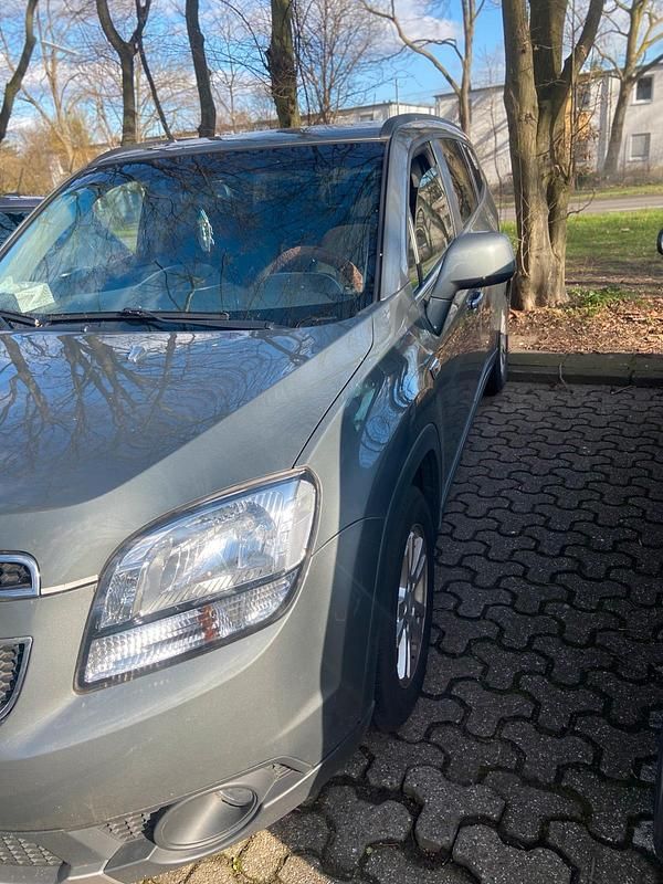 Gebraucht Chevrolet Orlando 165 PS (121 kW) 2011 Van / Kleinbus