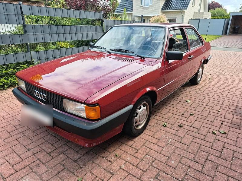 Käytetty Audi 80 60 HP (44 kW) 1983 Punainen Sedan