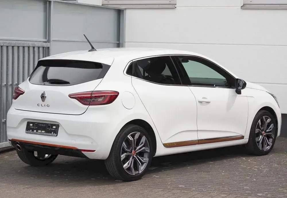 Gebraucht Renault Clio V 131 PS (96 kW) 2021 Weiß Limousine