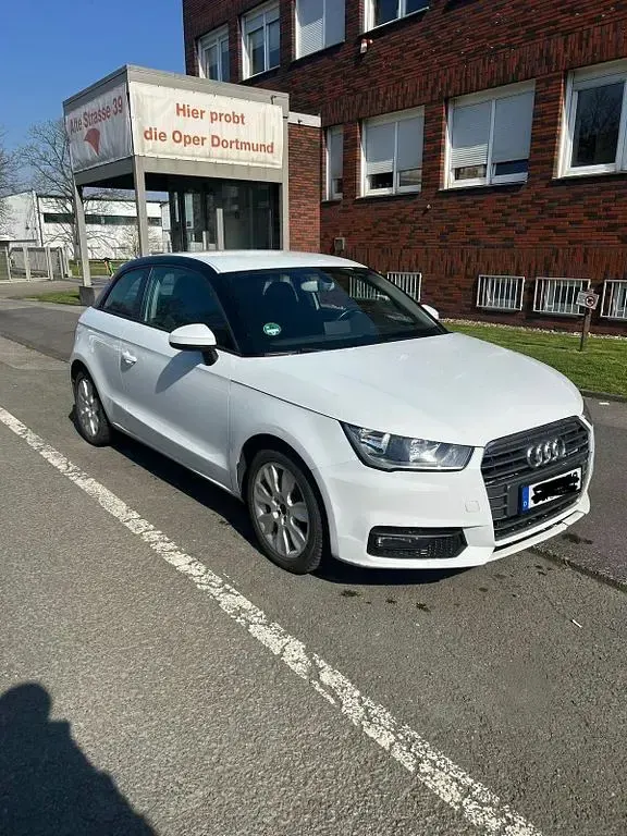 Gebraucht Audi A1 90 PS (66 kW) 2015 Weiß Kleinwagen