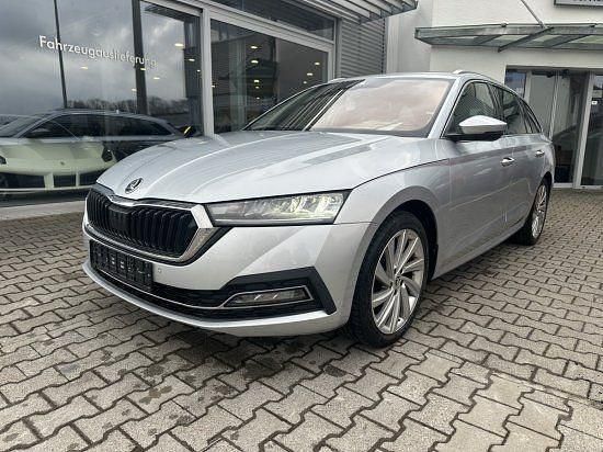 Gebraucht Skoda Octavia First Edition 150 PS (110 kW) 2021 Silber Kombi