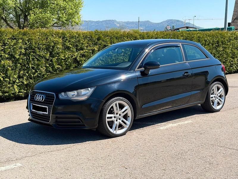 Usata Audi A1 105 CV (77 kW) 2011 Nero Utilitaria