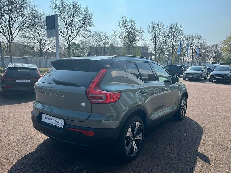 Gebraucht Volvo XC40 Core 169 kW (231 PS) 2023 Grün SUV