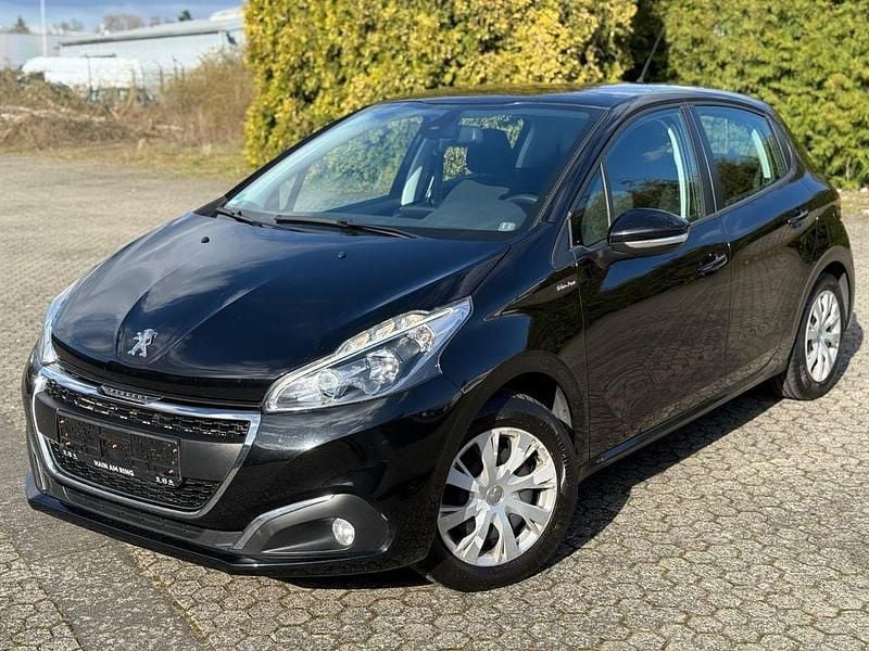 Gebraucht Peugeot 208 Active 82 PS (60 kW) 2016 Schwarz Kleinwagen