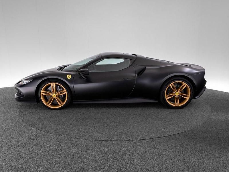 Gebraucht Ferrari 296 829 PS (609 kW) 2025 Schwarz Cabrio