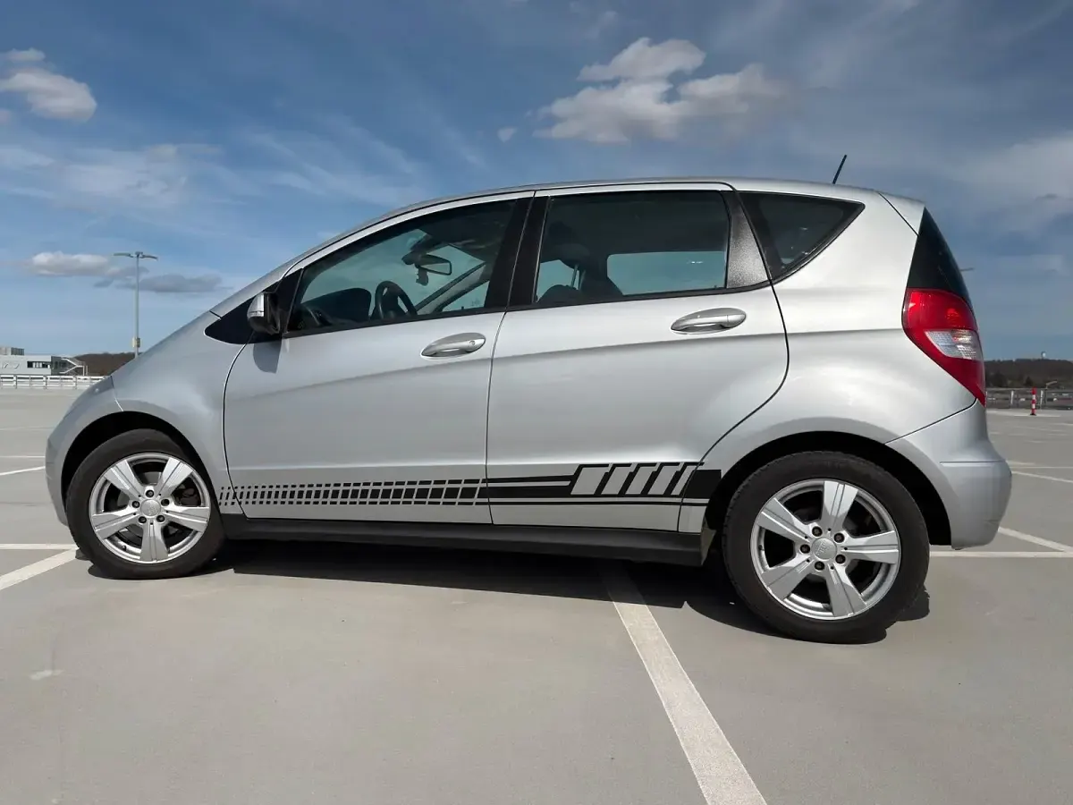 Gebraucht Mercedes A170 116 PS (85 kW) 2009 Silber Van / Kleinbus