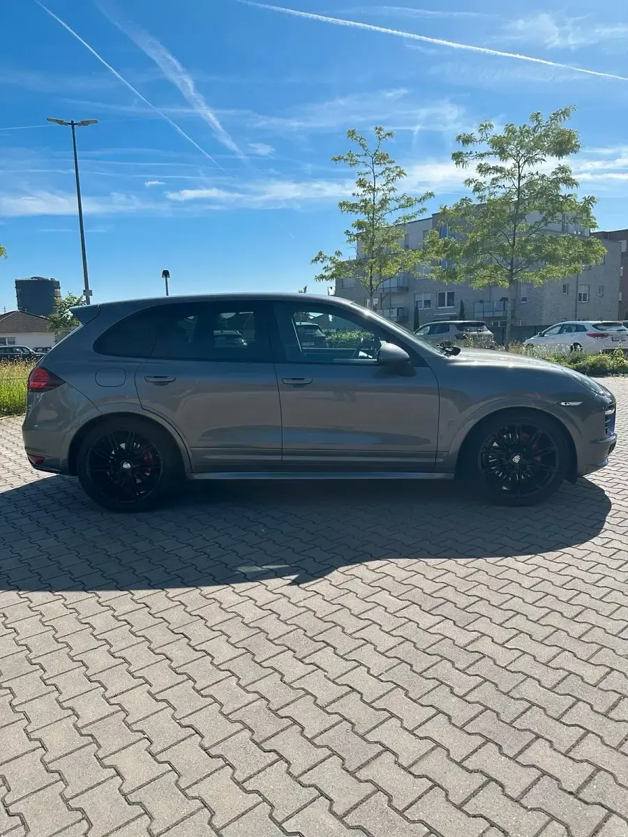 Gebraucht Porsche Cayenne GTS 420 PS (308 kW) 2013 Grau SUV