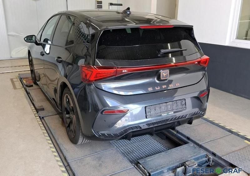 Second-hand Cupra Born 169 kW (231 CP) 2024 Gri Hatchback
