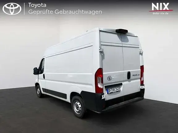 Gebraucht Toyota Proace 140 PS (102 kW) 2024 Icy white Van / Kleinbus