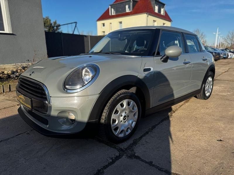 Gebraucht Mini Cooper D 116 PS (85 kW) 2019 Grau Kleinwagen