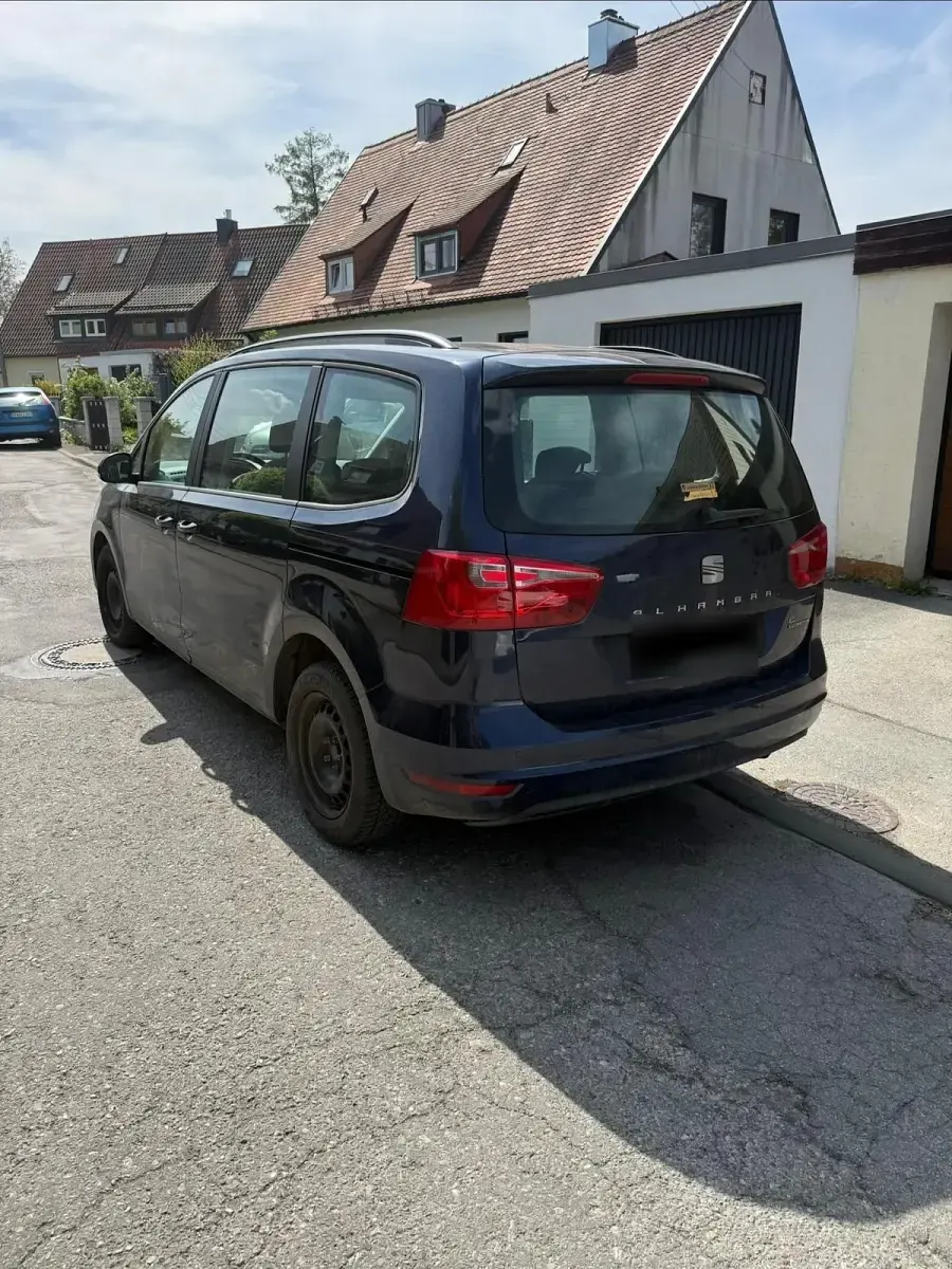 Gebraucht Seat Alhambra 140 PS (102 kW) 2012 Blau Van / Kleinbus