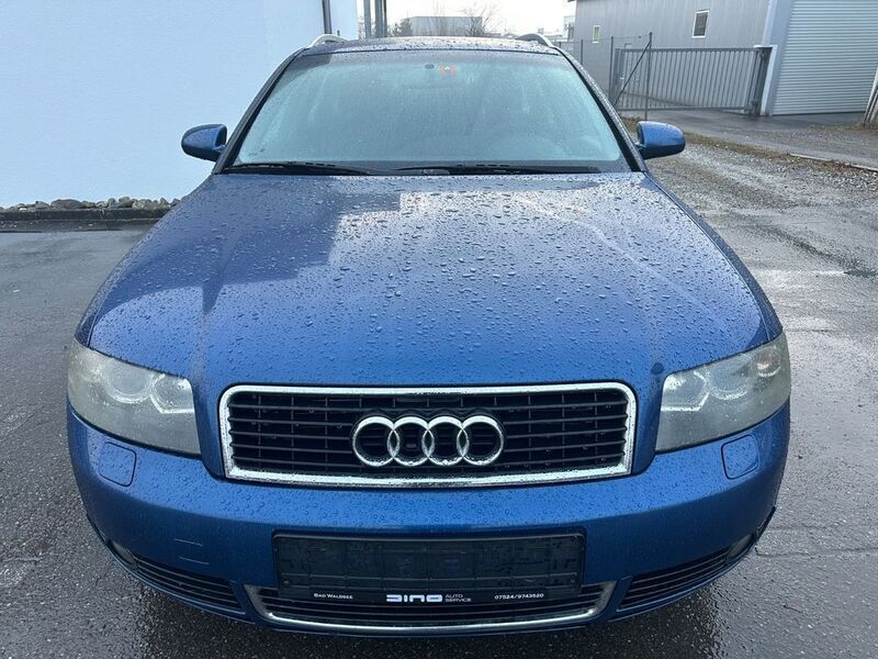 Blau Gebraucht 2003 Audi A4 Kombi | 990 € (Superpreis) - Bild 1/4
