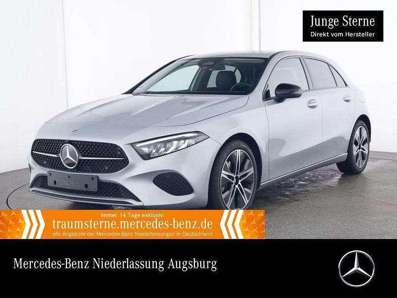 Silber Gebraucht 2024 Mercedes A200 Advanced Limousine | 31.490 € (Fairer Preis) - Bild 1/3