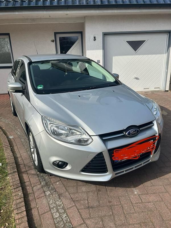 Gebraucht Ford Focus 116 PS (85 kW) 2013 Silber Kombi
