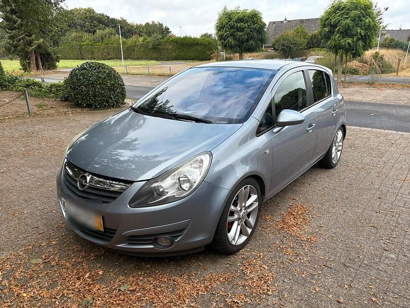 Grau Gebraucht 2008 Opel Corsa Cosmo Kleinwagen | 3.400 € (Etwas zu teuer) - Bild 1/4