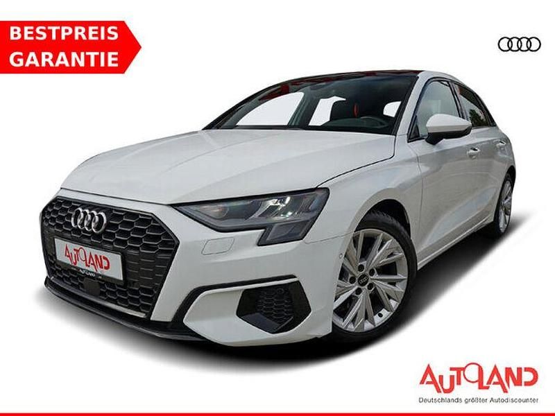 Weiß Gebraucht 2022 Audi A3 S-Line Limousine | 27.950 € (Fairer Preis) - Bild 1/4