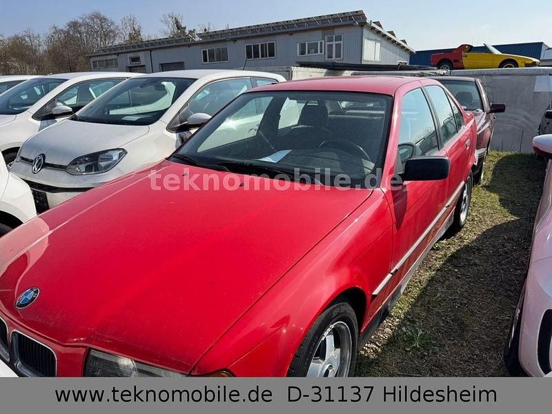 Gebraucht BMW 316 99 PS (72 kW) 2007 Rot Limousine