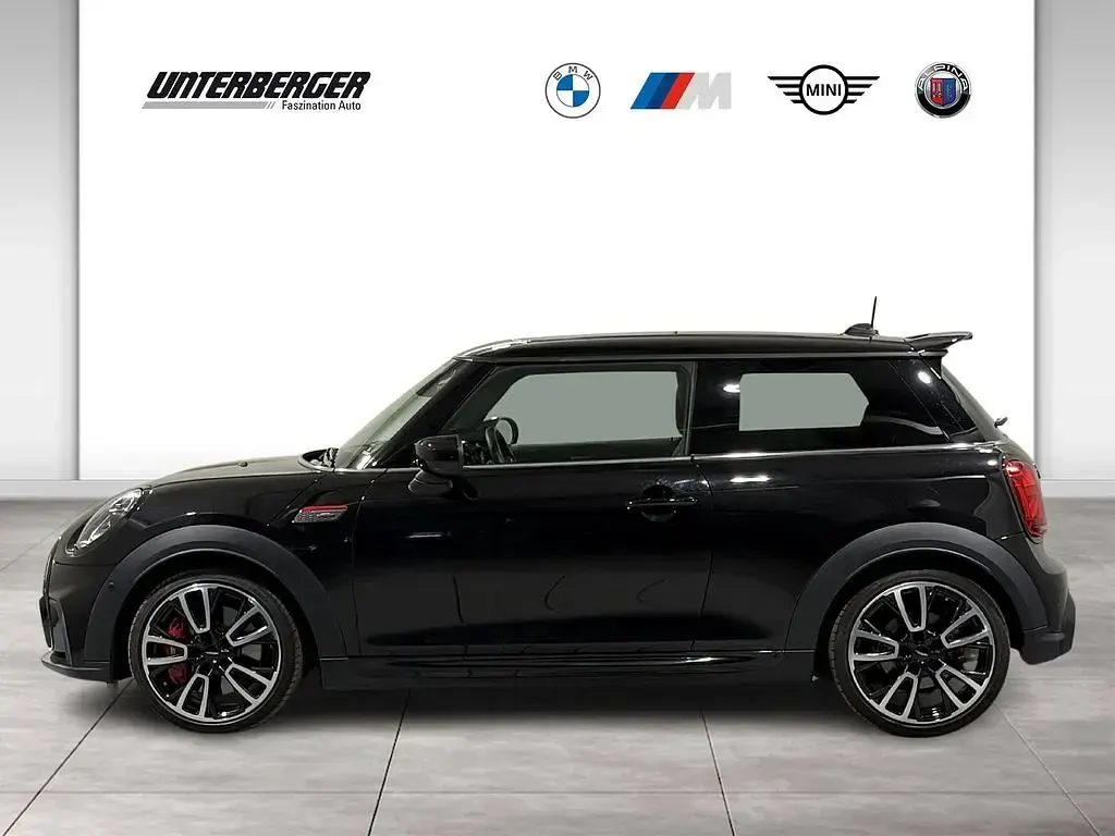 Gebraucht Mini John Cooper Works 231 PS (169 kW) 2021 Midnight black Kleinwagen