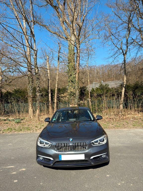 Gebraucht BMW 120 Advantage 190 PS (139 kW) 2018 Grau Kleinwagen