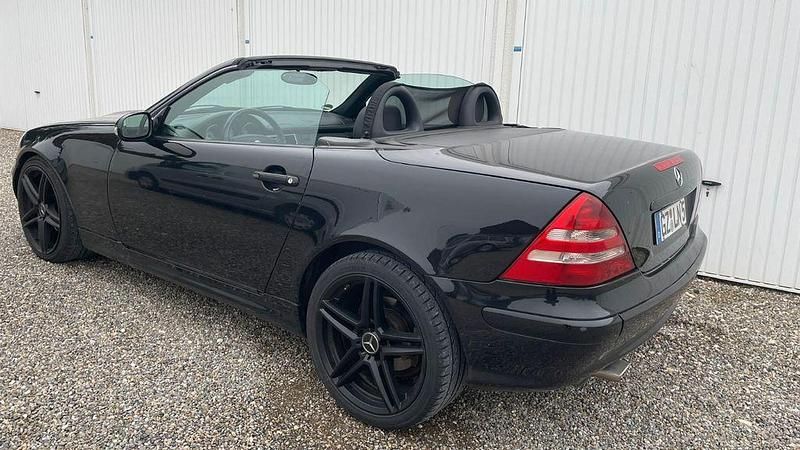 Gebraucht Mercedes SLK200 163 PS (119 kW) 2000 Schwarz Cabrio