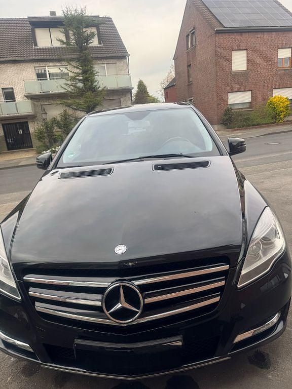 Gebraucht Mercedes R350 364 PS (267 kW) 2013 Schwarz Van / Kleinbus