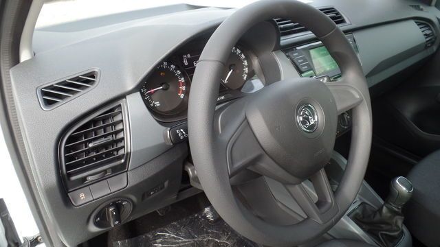 Gebraucht Skoda Fabia Ambition 90 PS (66 kW) 2016 Weiß Kleinwagen