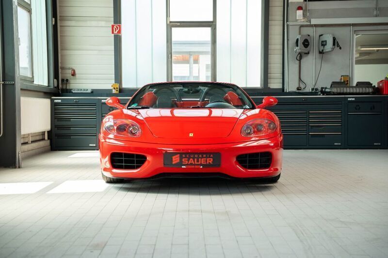 Gebraucht Ferrari 360 400 PS (294 kW) 2002 Rot Cabrio