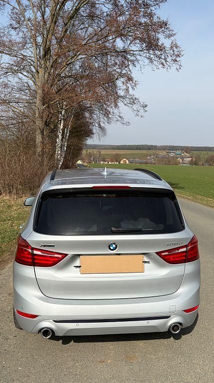 Gebraucht BMW 218 Gran Tourer 150 PS (110 kW) 2019 Silber Van / Kleinbus
