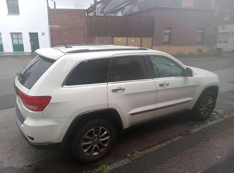 Gebraucht Jeep Cherokee Limited 177 PS (130 kW) 2012 Weiß SUV