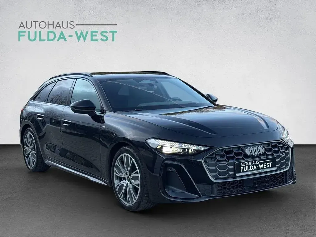 Gebraucht Audi A5 S-Line 204 PS (150 kW) 2025 Schwarz Kombi