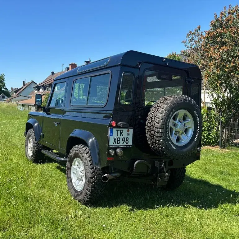 Gebraucht Land Rover Defender SE 122 PS (89 kW) 2006 Schwarz Kombi