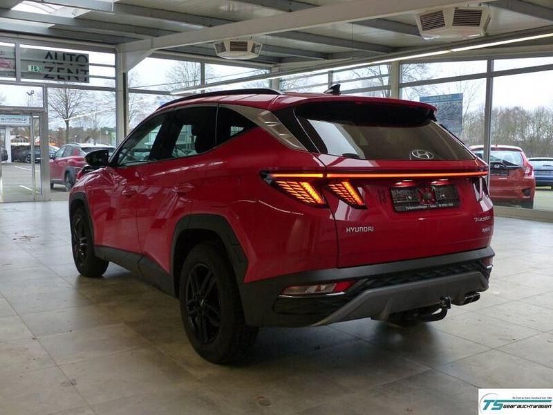 Gebraucht Hyundai Tucson 230 PS (169 kW) 2021 Rot SUV
