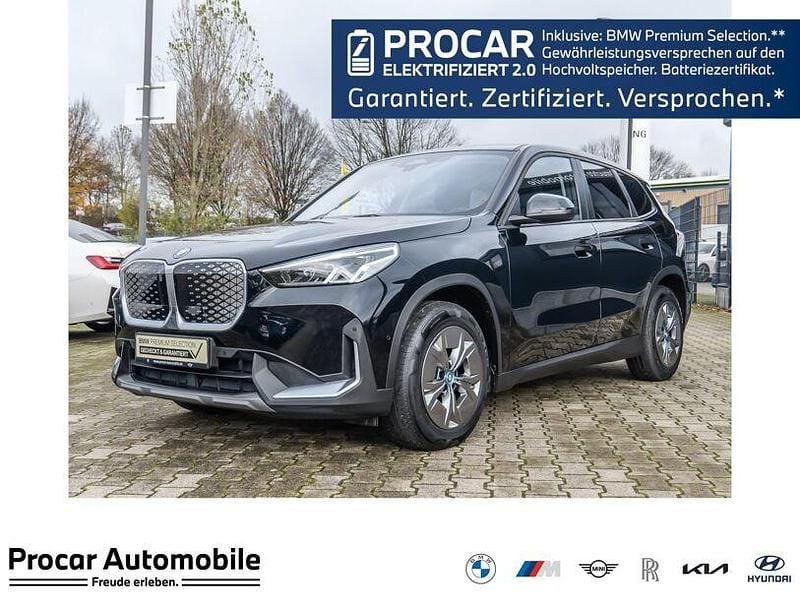 Schwarz Gebraucht 2023 BMW iX1 Performance SUV | 35.990 € (Guter Preis) - Bild 1/4