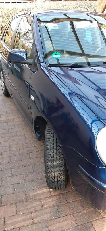 Używany VW Polo 54 KM (39 kW) 2004 Niebieski Hatchback