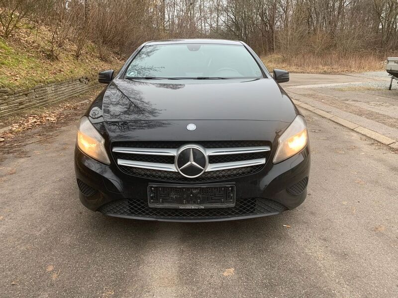 Gebraucht Mercedes A250 211 PS (155 kW) 2012 Schwarz Pickup