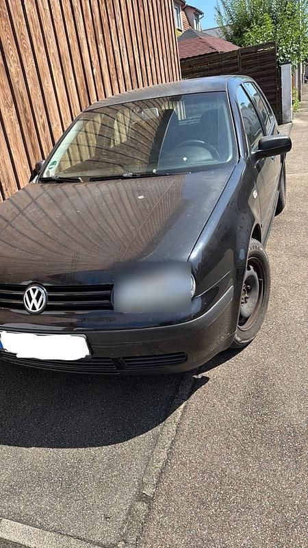 Schwarz Gebraucht 2003 VW Golf IV Kleinwagen | 1.000 € (Superpreis) - Bild 1/1