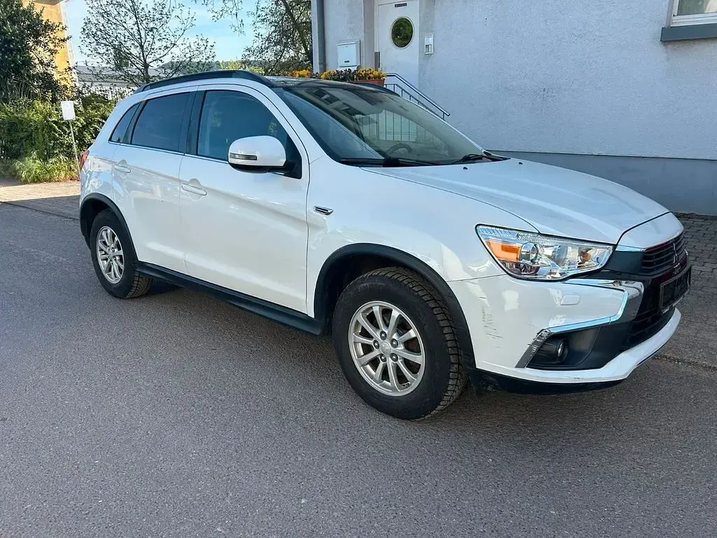 Second-hand Mitsubishi ASX Diamant Edition 150 CP (110 kW) 2017 Alb SUV