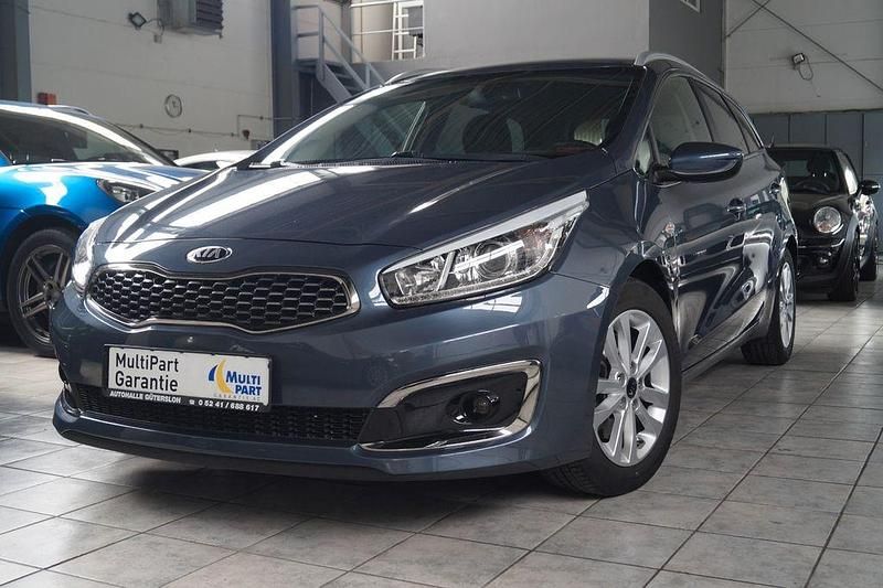 Blau Gebraucht 2018 Kia Ceed Sportswagon Kombi | 12.790 € (Guter Preis) - Bild 1/4
