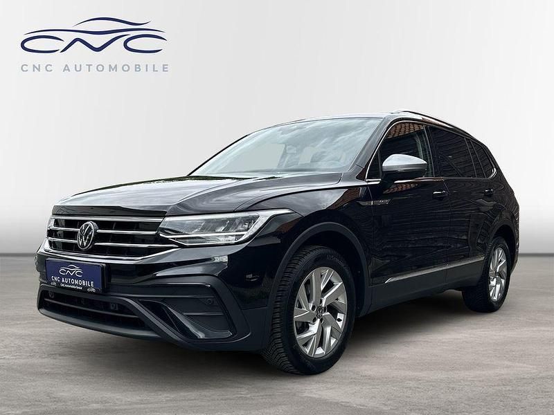 Schwarz Gebraucht 2024 VW Tiguan Allspace Life SUV | 34.990 € (Superpreis) - Bild 1/4