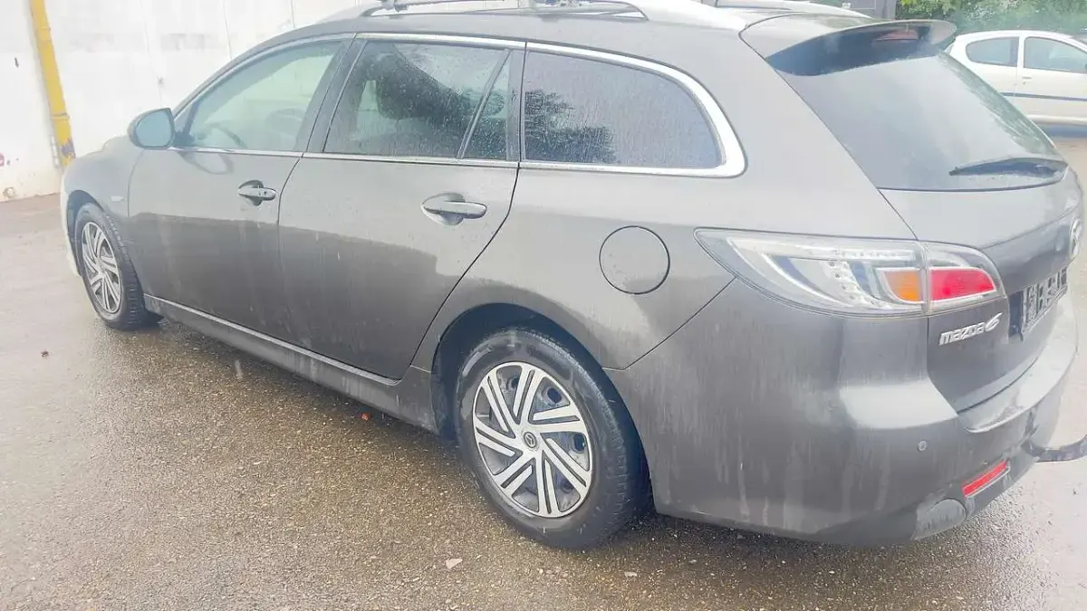 Gebraucht Mazda 6 Inclusive 179 PS (131 kW) 2010 Grau Kombi