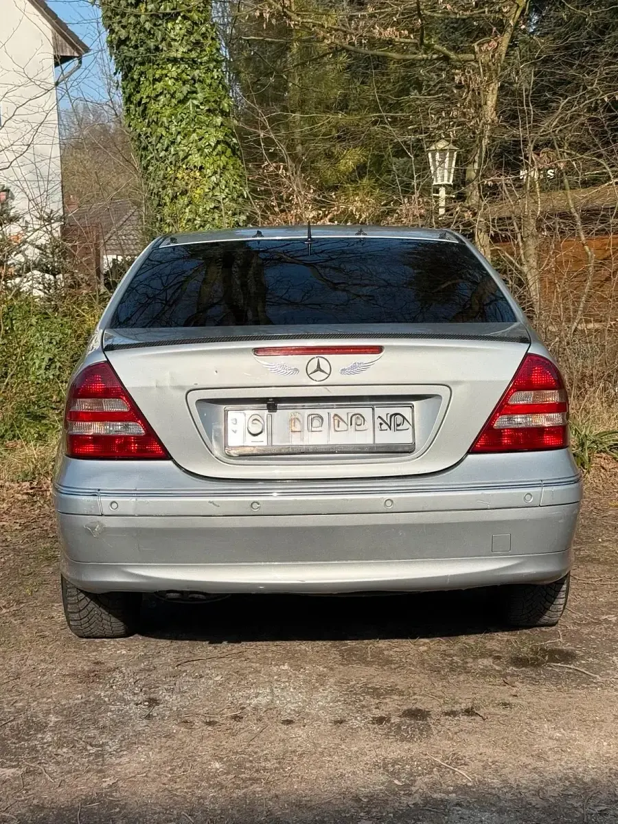 Gebraucht Mercedes 200 122 PS (89 kW) 2006 Silber Limousine
