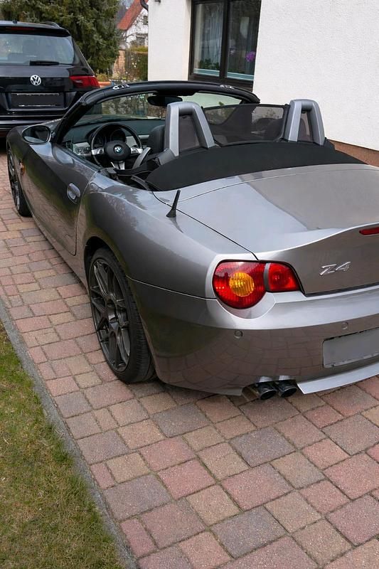 Gebraucht BMW Z4 170 PS (125 kW) 2004 Grau Cabrio