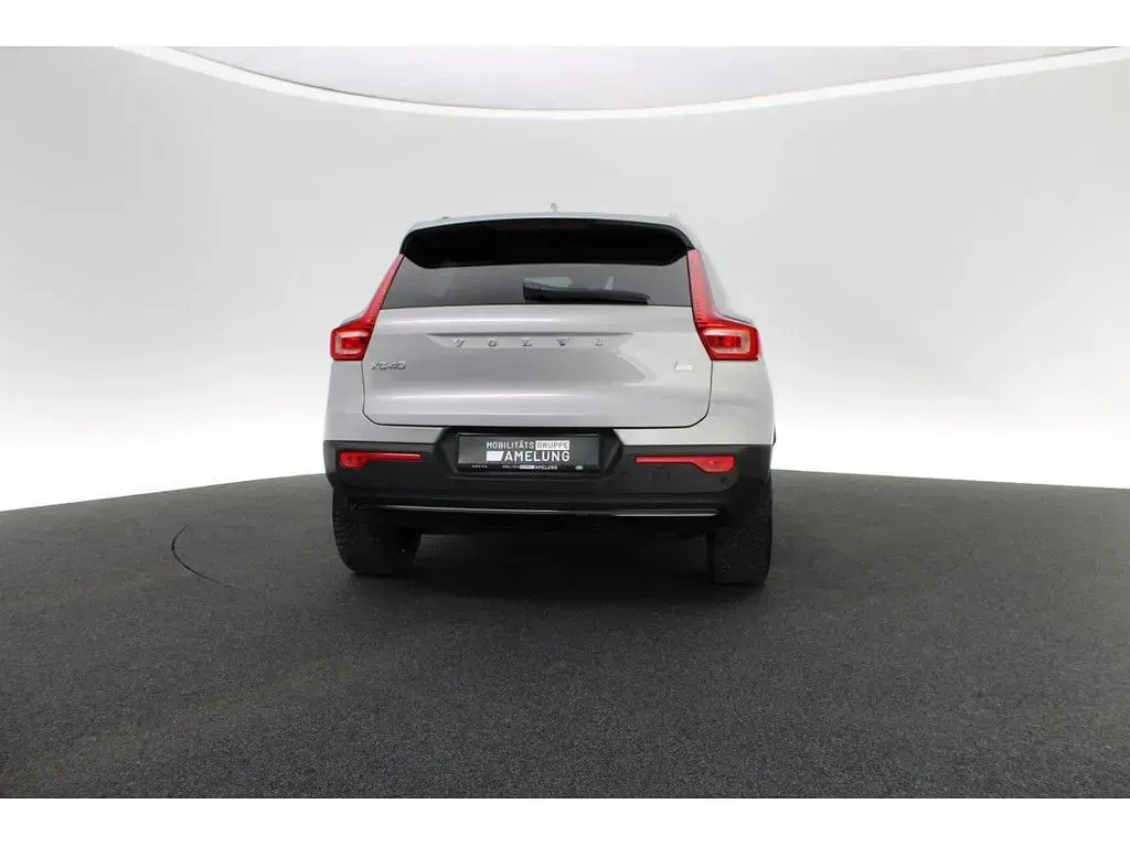 Brugt Volvo XC40 Core 169 kW (231 HK) 2023 Sølv SUV