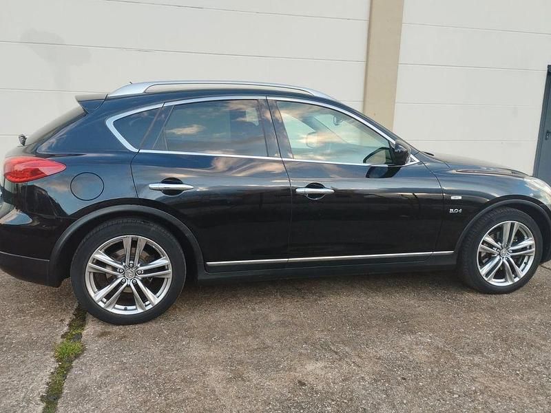 Gebraucht Infiniti QX50 Premium 239 PS (175 kW) 2014 Schwarz SUV