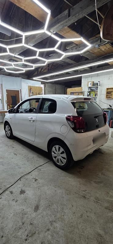 Gebraucht Peugeot 108 68 PS (50 kW) 2015 Weiß Kleinwagen