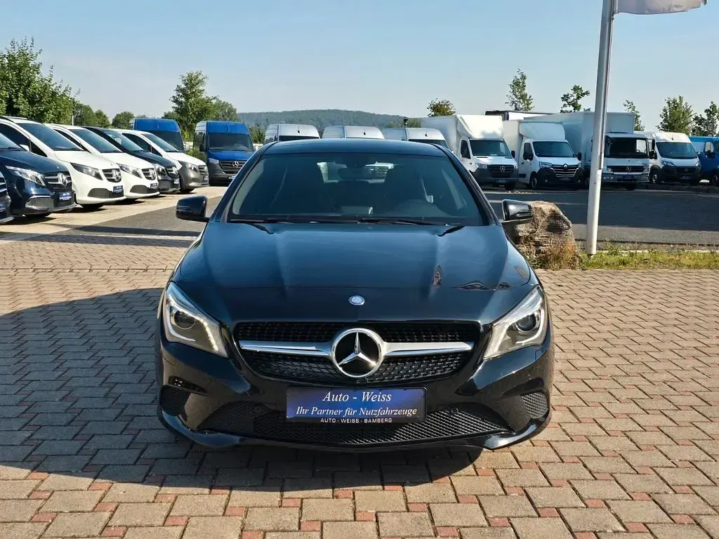 Gebraucht Mercedes CLA180 122 PS (89 kW) 2014 Schwarz Coupé