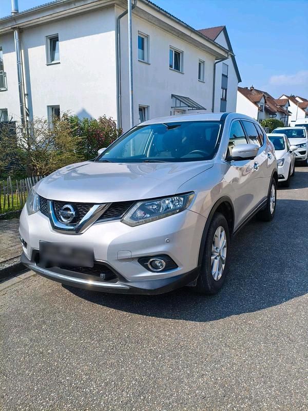 Gebraucht Nissan X-Trail 140 PS (102 kW) 2014 Silber SUV