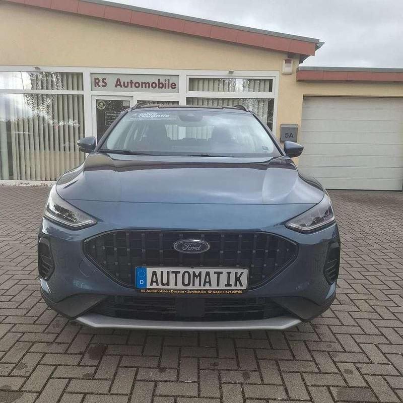 Chromablaumetallic Gebraucht 2024 Ford Focus Active Kombi | 21.990 € (Superpreis) - Bild 1/4