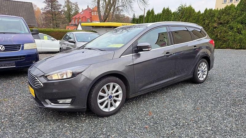 Gebraucht Ford Focus Titanium 150 PS (110 kW) 2016 Grau Kombi